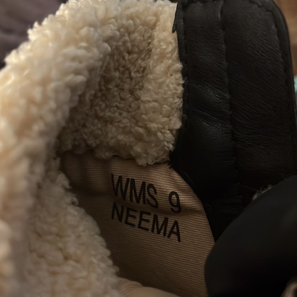 Report Neema Faux Sherpa Black Combat Hiking Boots Size 9 - Picture 8 of 8